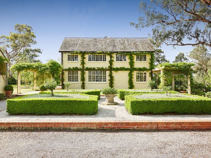 93 Arthur Street, Eltham, Vic 3095 Property Details