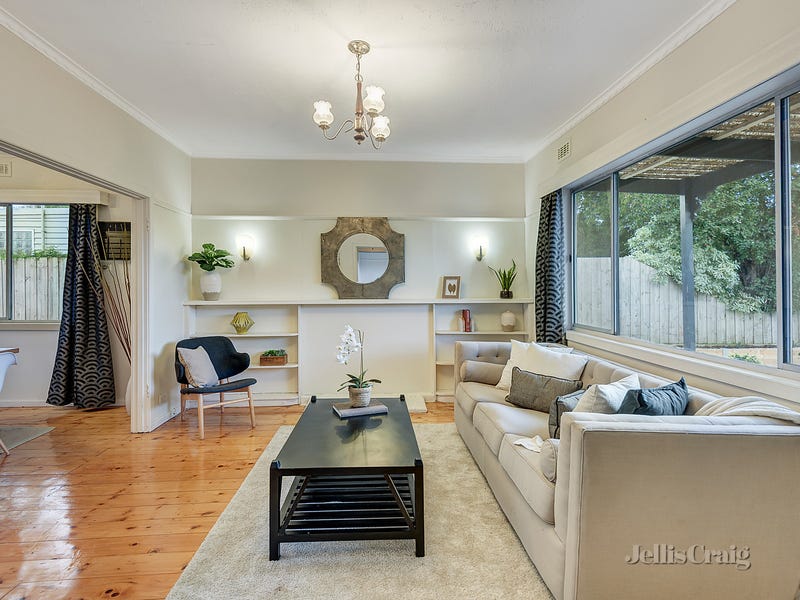 1/7 Ambrose Street, Ivanhoe, Vic 3079 Property Details