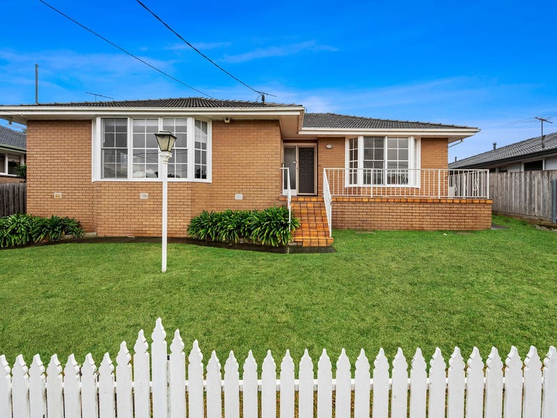 10 Thornbury Lane, Highton, Vic 3216 Property Details