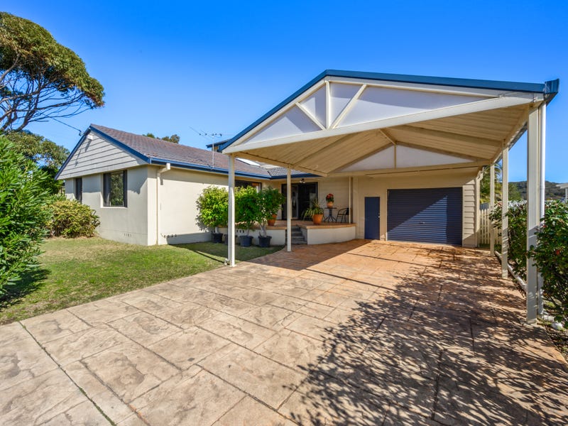 44 Caves Beach Road, Caves Beach, NSW 2281