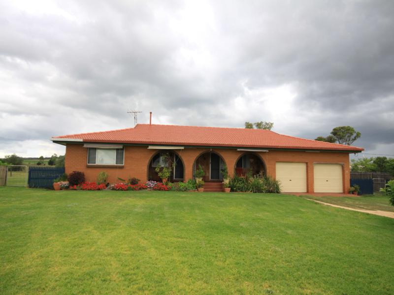 7 Taylors Road, Kingaroy, QLD 4610