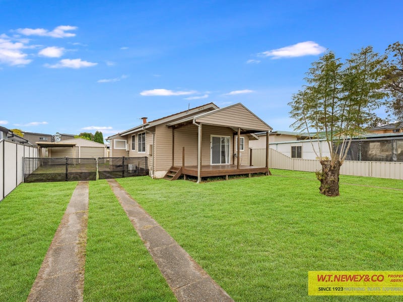 7 Markham Street, Holsworthy, NSW 2173 Property Details