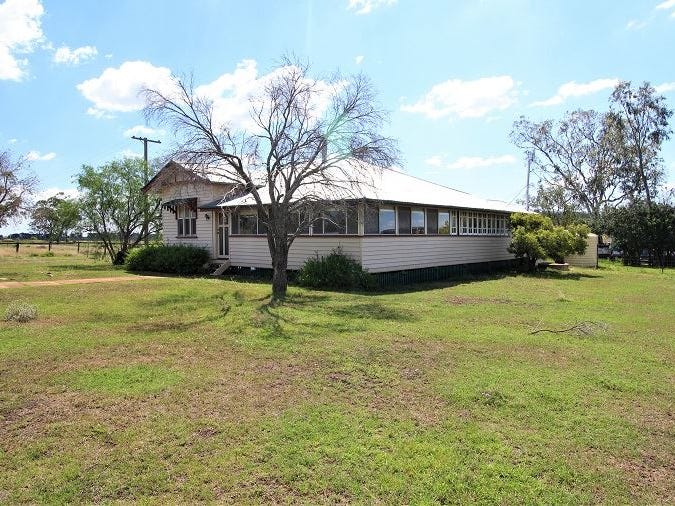 4452 Gore Highway, Pittsworth, Qld 4356 Property Details