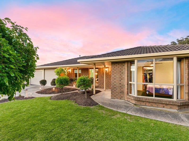 31 Horseshoe Drive, Woodcroft, SA 5162 House for Sale