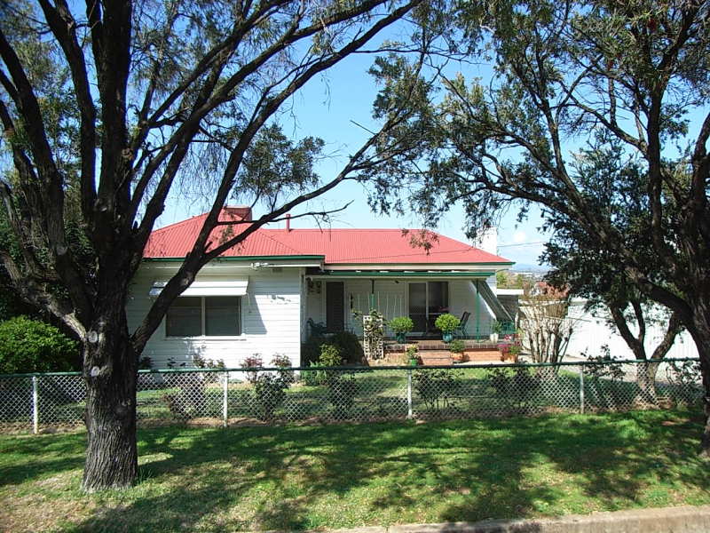 203 Carthage Street, East Tamworth, NSW 2340
