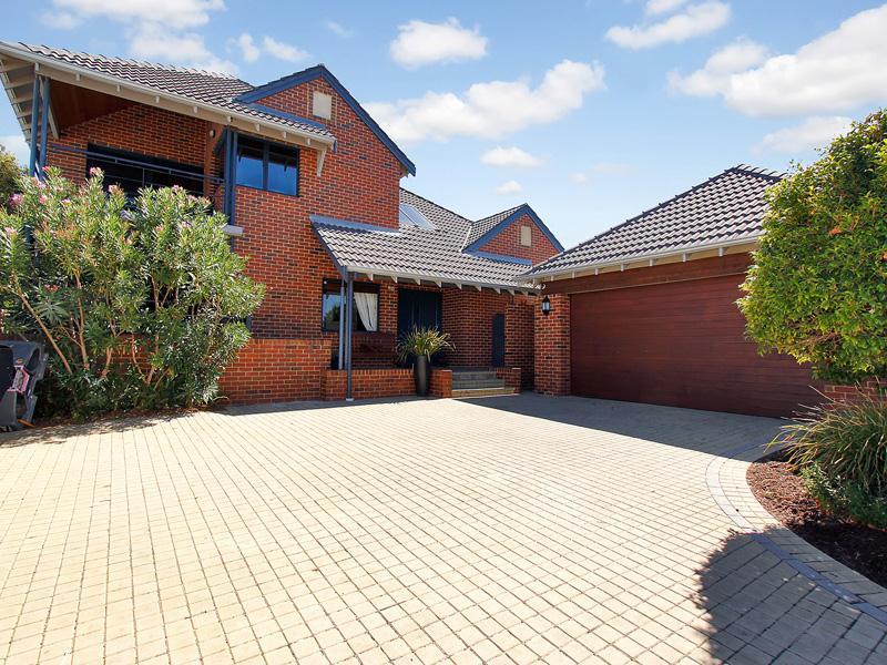 33 Rochester Drive, Mindarie, WA 6030 - realestate.com.au