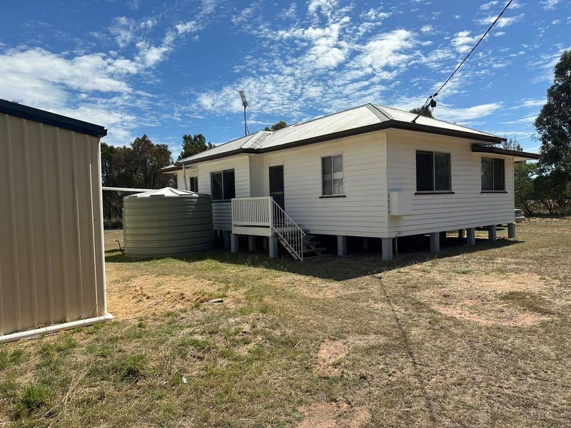 97 Liberator Place, Leyburn, Qld 4365 Property Details