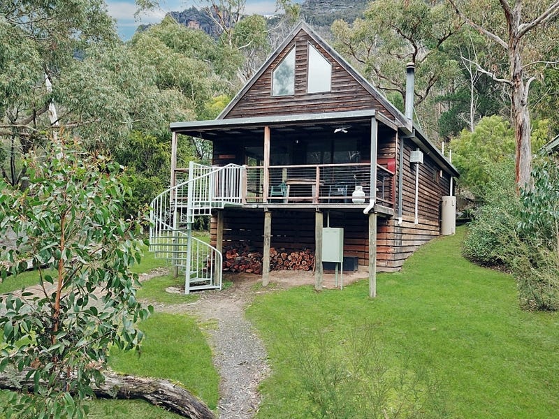 22 High Road, Halls Gap, VIC 3381