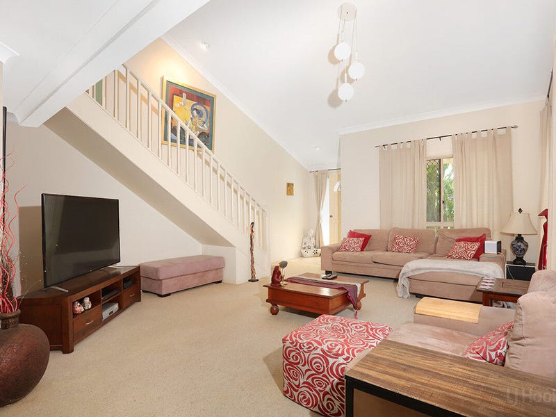 5-264-268-oxley-drive-coombabah-qld-4216-townhouse-for-sale