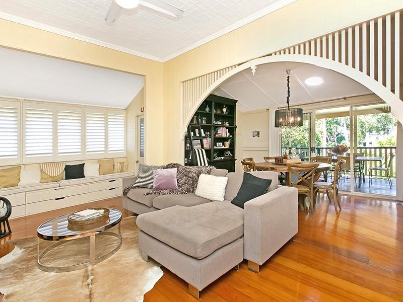36 Ellesmere St, Yeronga, Qld 4104 Property Details