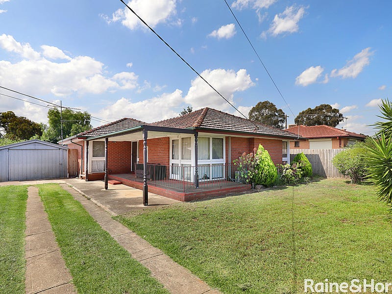 12 Barries Road, Melton, VIC 3337