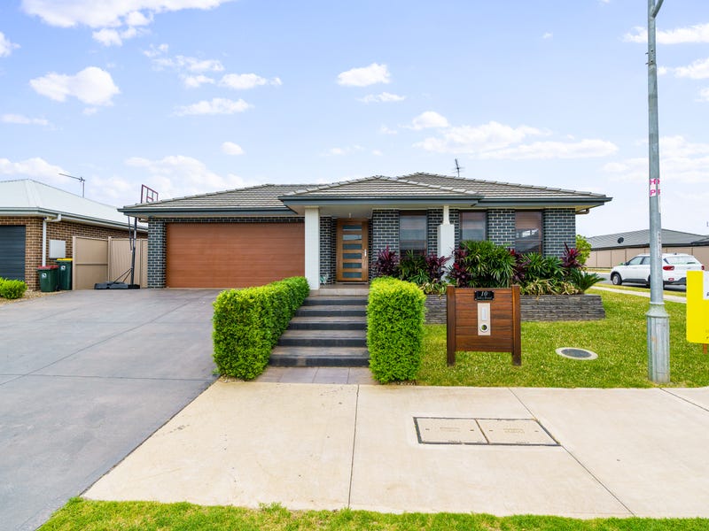 10 Silky Road, Spring Farm, NSW 2570