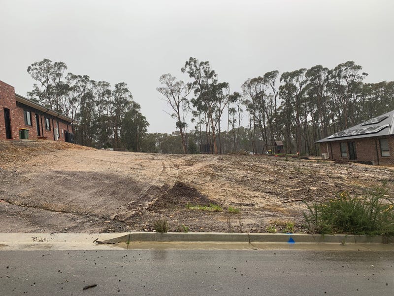 13 Sobey Street, Mount Helen, VIC 3350