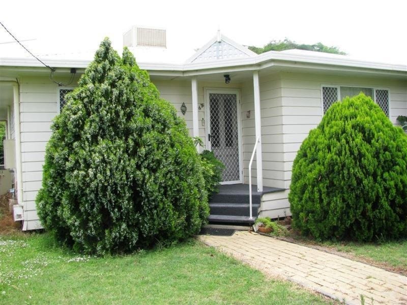 26 College Cres, Dalby, QLD 4405