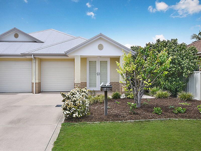 2 / 4 TOFINO CLOSE, Pelican, NSW 2281 Property Details