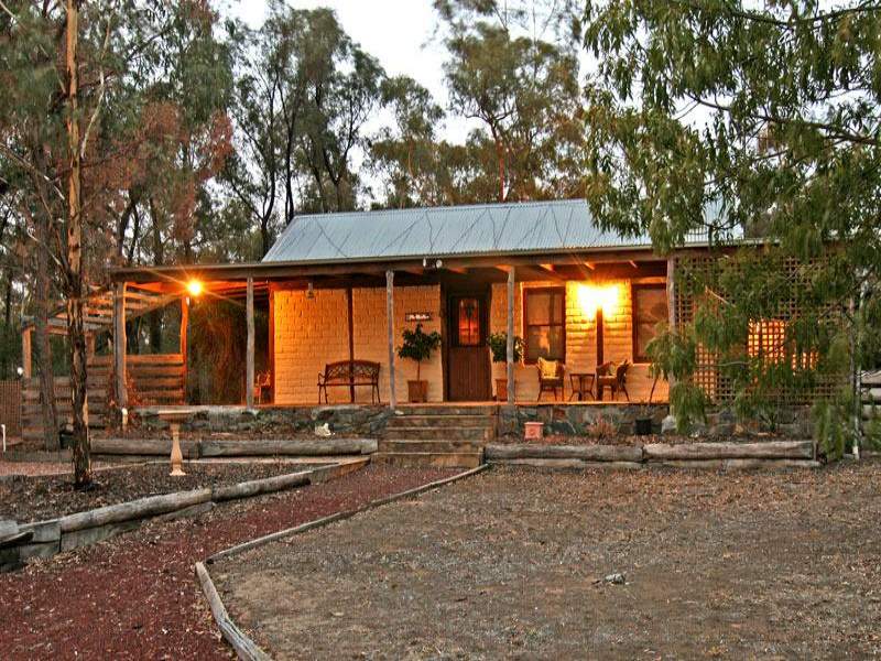 218 Sailors Gully Road, Sailors Gully, VIC 3556