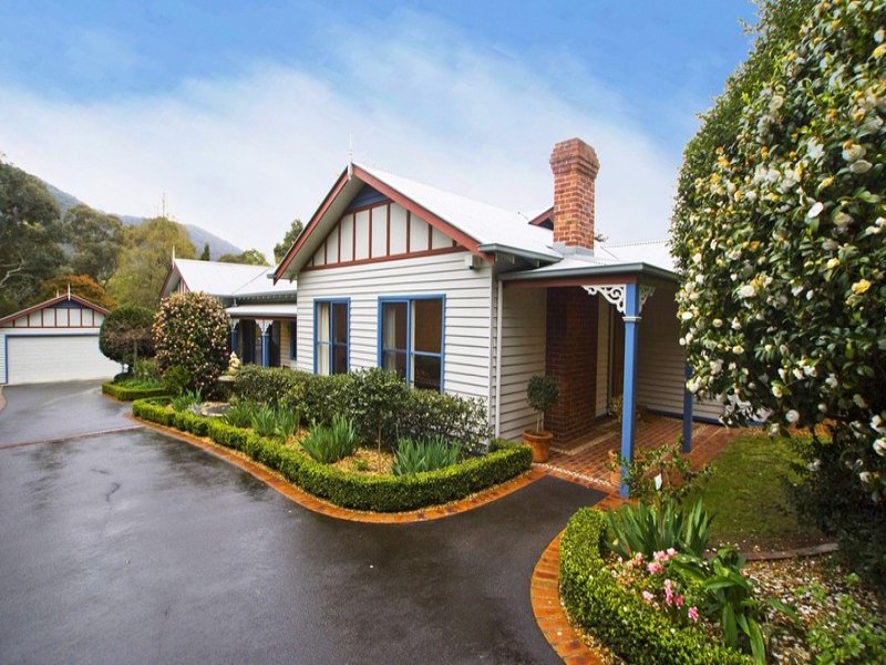 890 MOUNT DANDENONG ROAD, Montrose, Vic 3765 Property Details