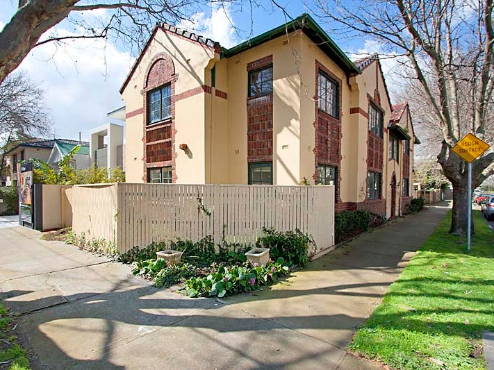 1/4A Meredith Street, Elwood, VIC 3184