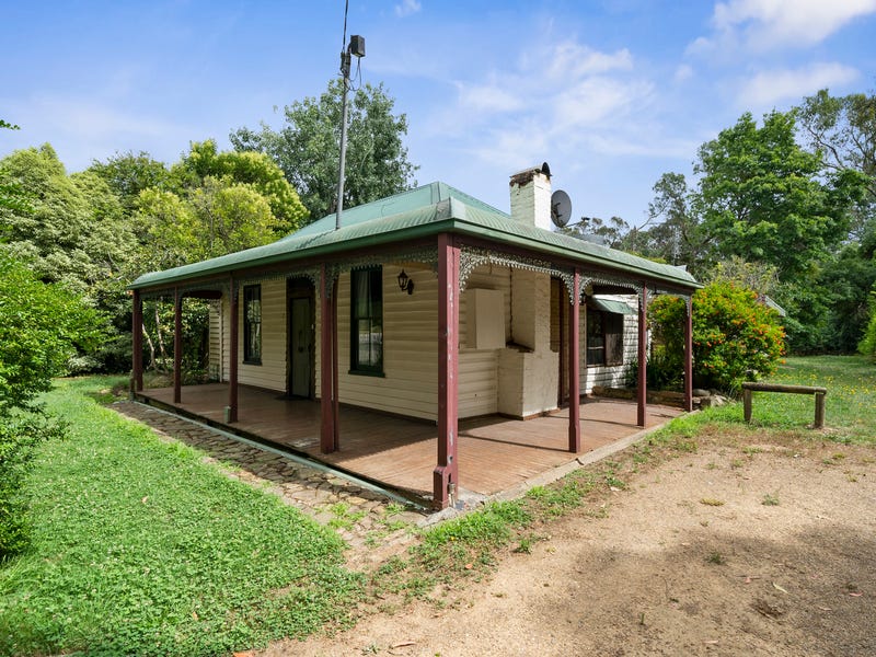 7109A Great Alpine Road, Porepunkah, Vic 3740 House for Sale