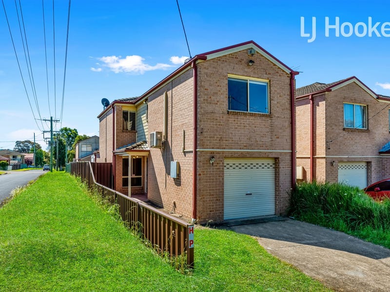 1/1A Euroka Street, Ingleburn, NSW 2565