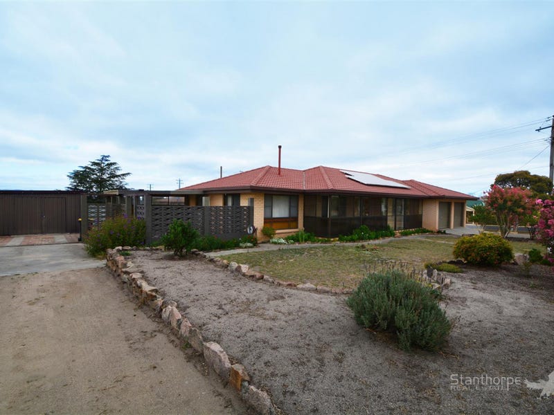 77 College Road, Stanthorpe, QLD 4380