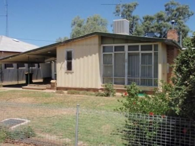 368 Church Street, Hay, NSW 2711