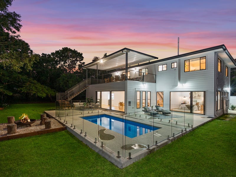 54 Alligator Creek Road, Alligator Creek, QLD 4816