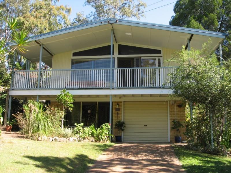 95 Akuna St, Kenmore, Qld 4069 Property Details
