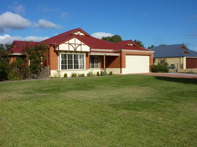 22 Caduceus Way, Hilbert, WA 6112 Property Details