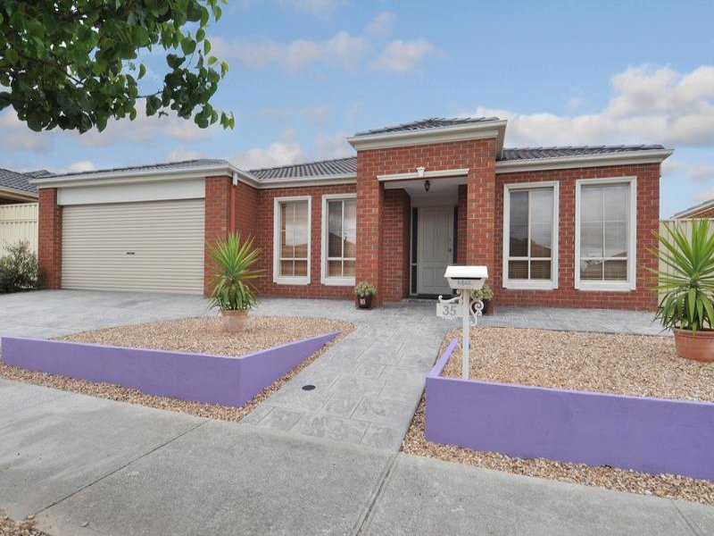 35 Sunnybrae Circuit, Cairnlea, Vic 3023 Property Details