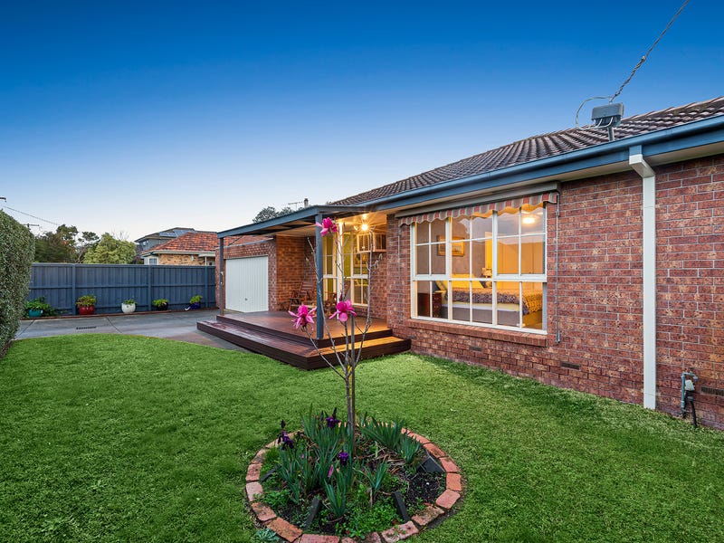 1/2 Narooma Street, Moorabbin, Vic 3189 Property Details