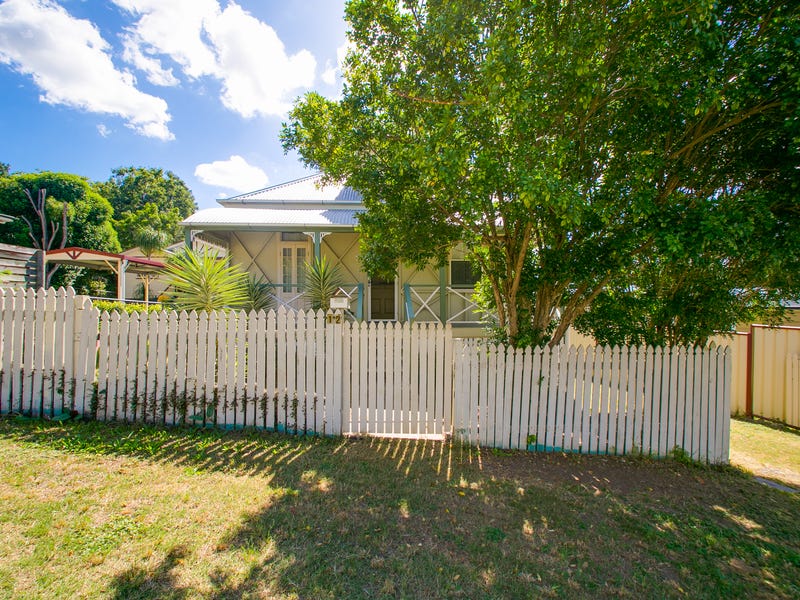 12 Panton Street, Woodend, QLD 4305