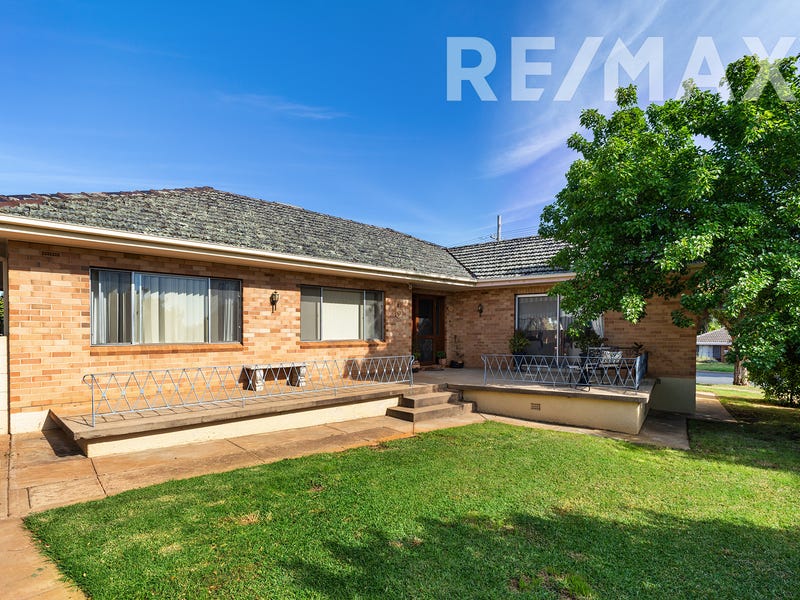 4 Street, Ashmont, NSW 2650