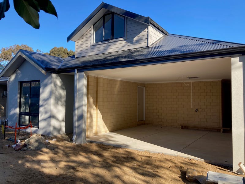 4/126 Bushmead Rd, Hazelmere, WA 6055 House for Sale