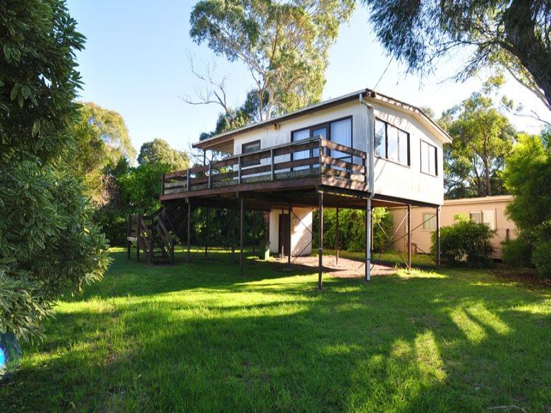 25 Cuttriss St, Inverloch, Vic 3996 Property Details