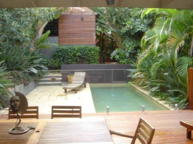 318 Harcourt Street, Teneriffe, QLD 4005