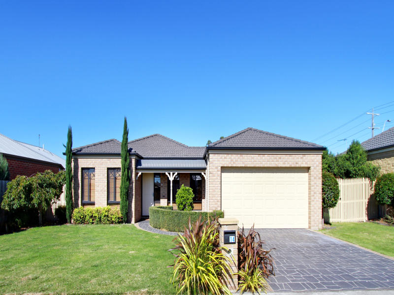 14 Parklands Place, Morwell, Vic 3840 - Realestate.com.au