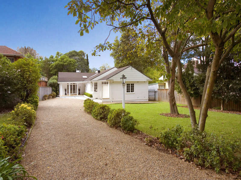 134 Burns Road, Wahroonga, NSW 2076 Property Details