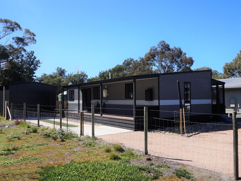 33 Echidna Street, Loch Sport, VIC 3851