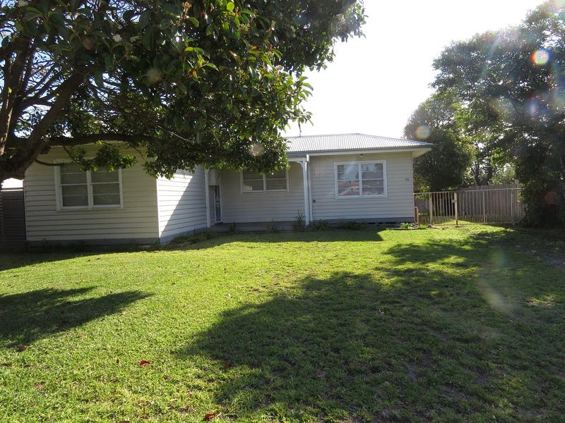 51 Carpenter Street, Lakes Entrance, VIC 3909