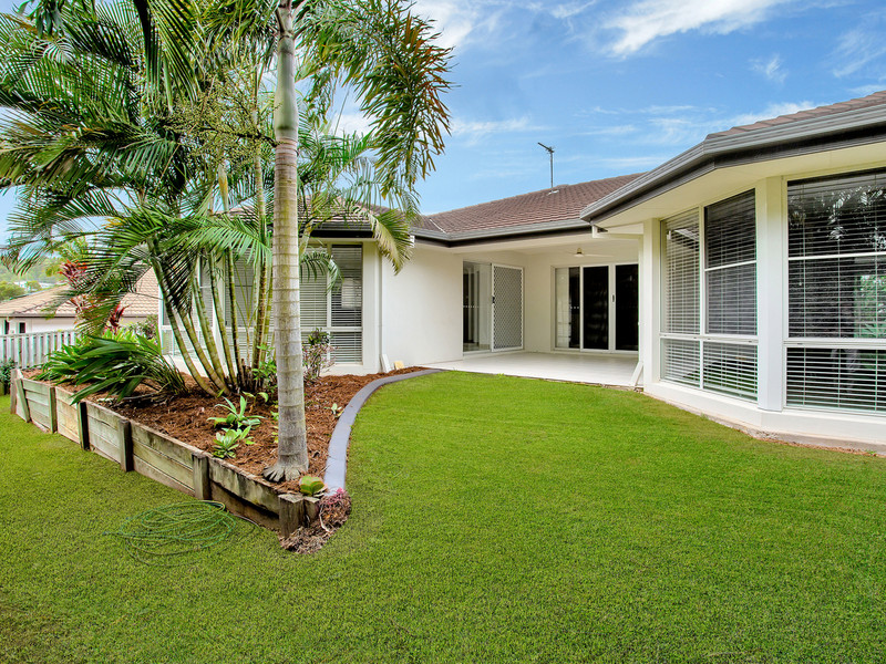 73 Clover Hill Drive, Mudgeeraba, Qld 4213 Property Details