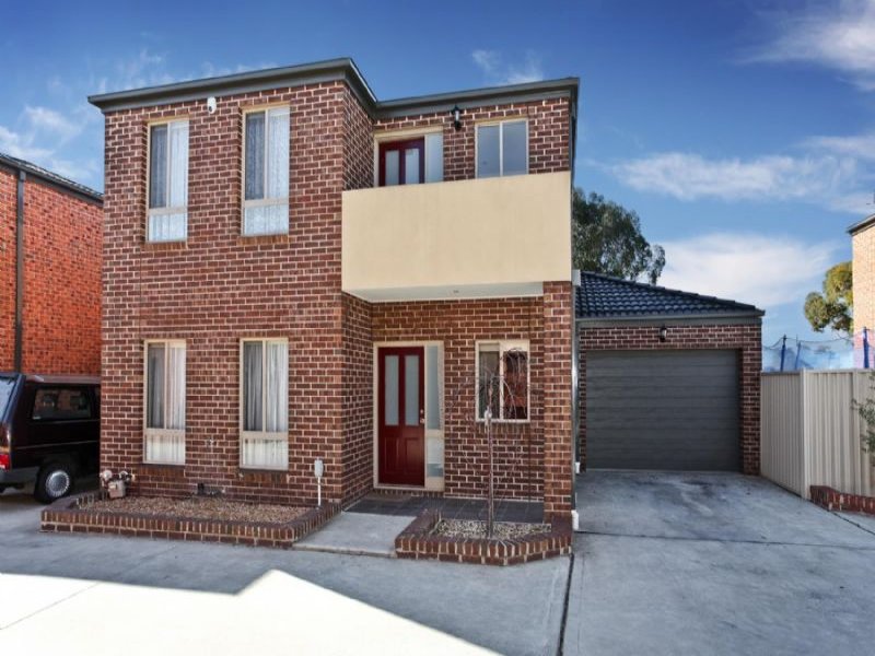 2/8284 Hillcrest Drive, Westmeadows, Vic 3049 Property Details