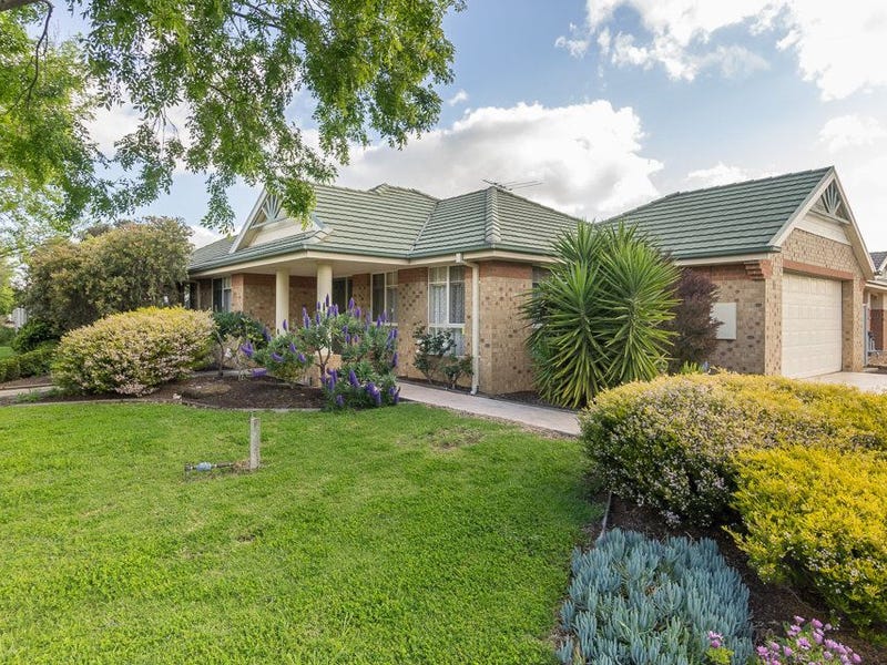 11 Knightsbridge Drive, Tarneit, VIC 3029