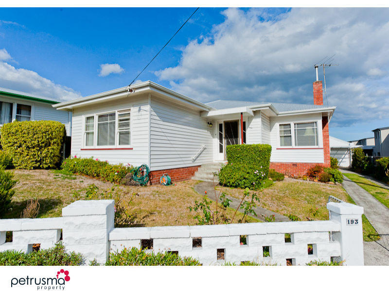 193 Derwent Avenue, Lindisfarne, Tas 7015 Property Details