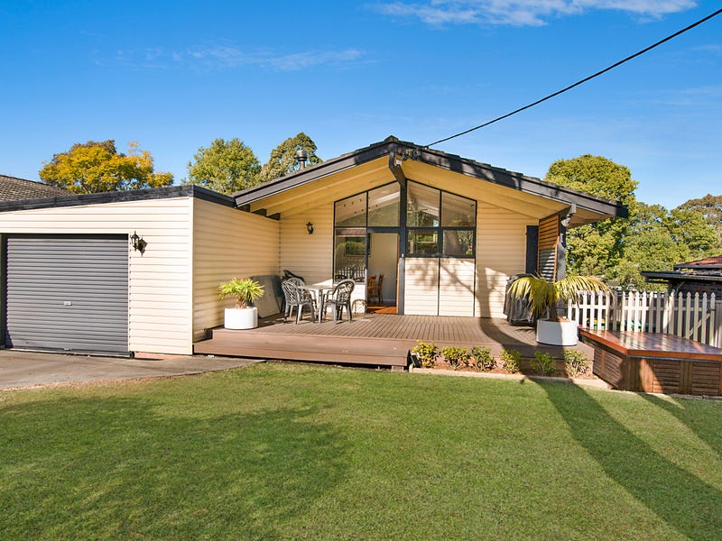 8 Chamberlain Road, Wyoming, NSW 2250