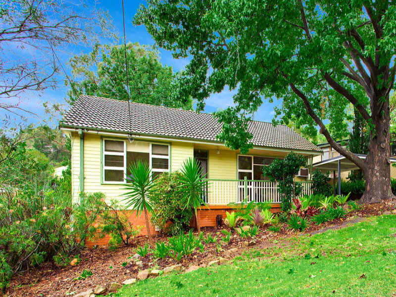 16 Northumberland Avenue, Mount Colah, NSW 2079