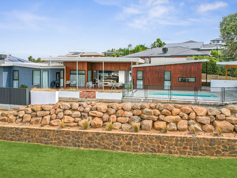 36 Darley Drive, Darley, Vic 3340 Property Details