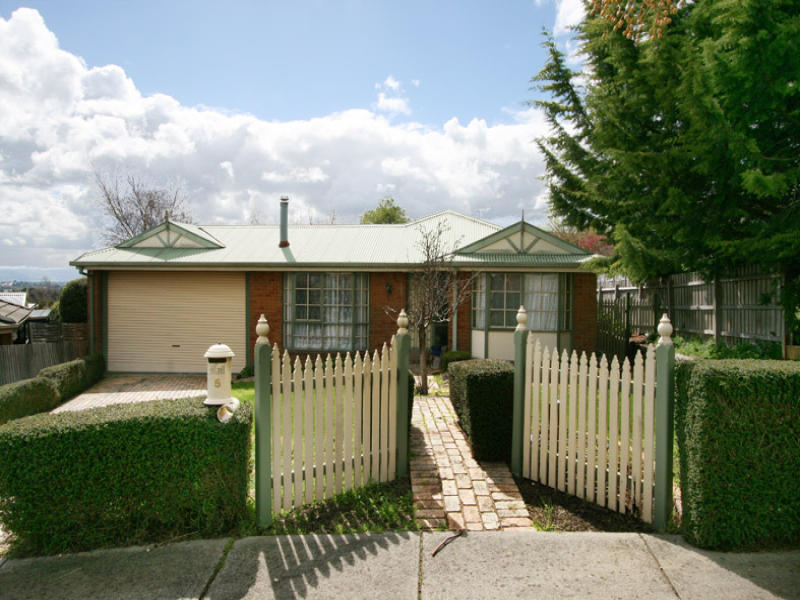 5 Lilac Rise, Lilydale, Vic 3140 Property Details