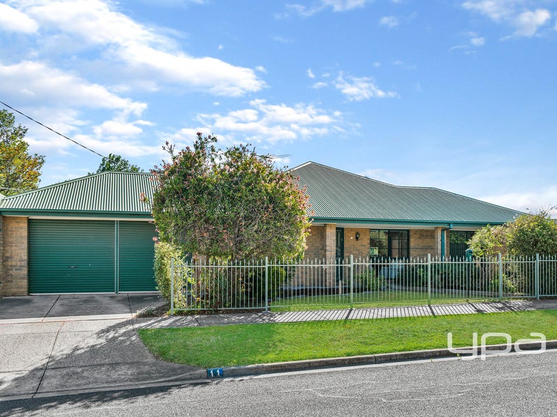 11 Colour Road, Diggers Rest, VIC 3427