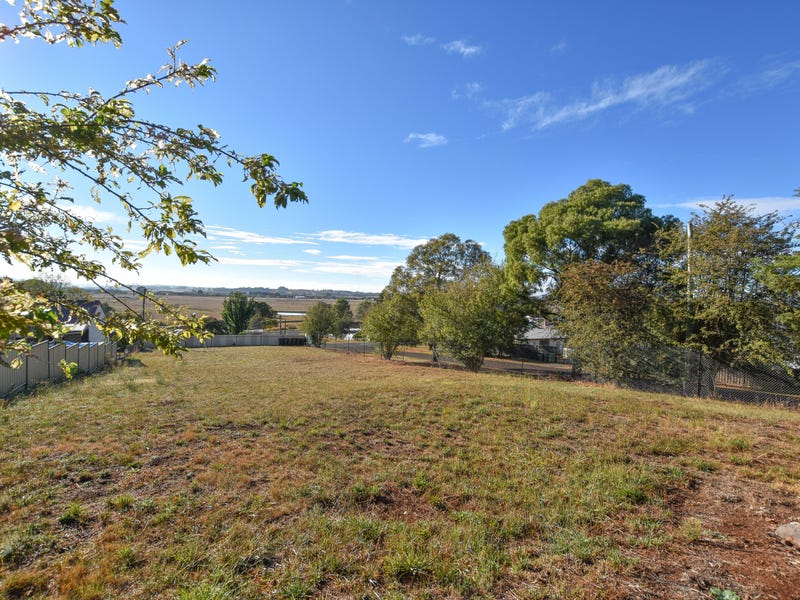 35 Worboys Street, Spring Hill, NSW 2800